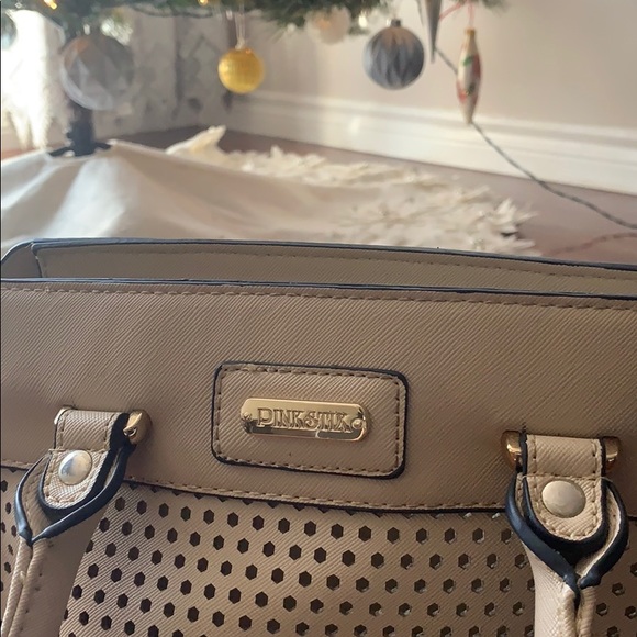 Pinkstix Purse - Picture 4 of 4